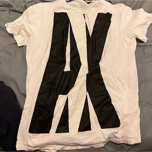 Armani Exchange White T-Shirt size: L